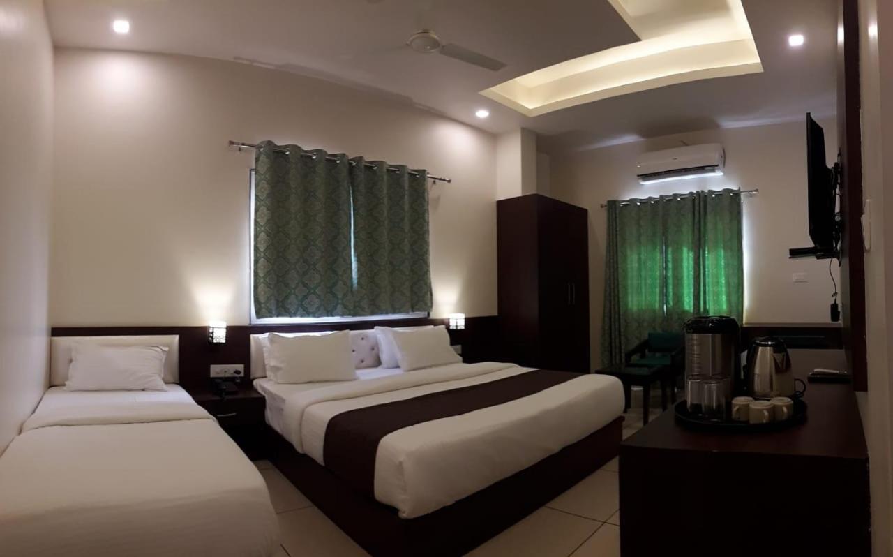 Hotel Paradise inn Udaipur Buitenkant foto