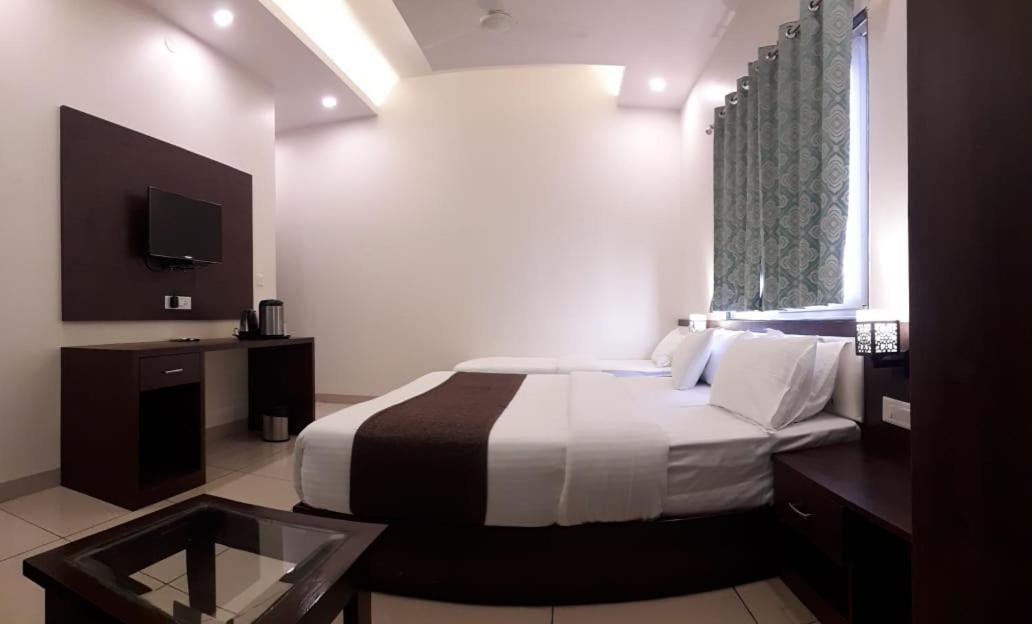 Hotel Paradise inn Udaipur Buitenkant foto