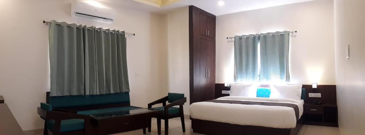 Hotel Paradise inn Udaipur Buitenkant foto