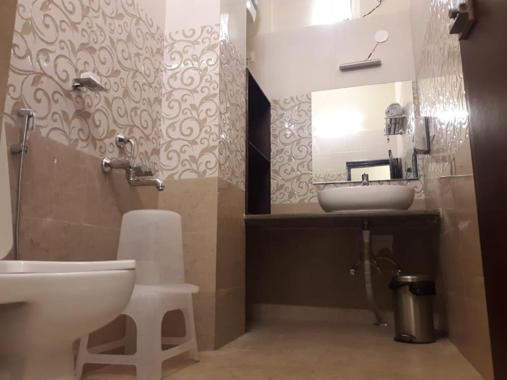 Hotel Paradise inn Udaipur Buitenkant foto